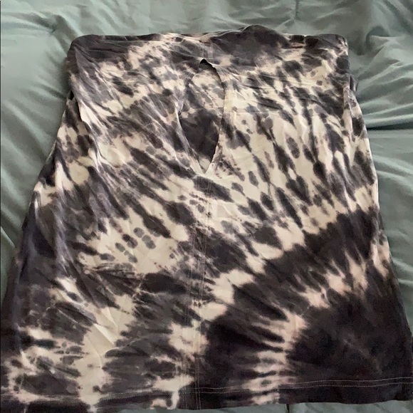 Long sleeve PINK shirt with open back design - Picture 4 of 4